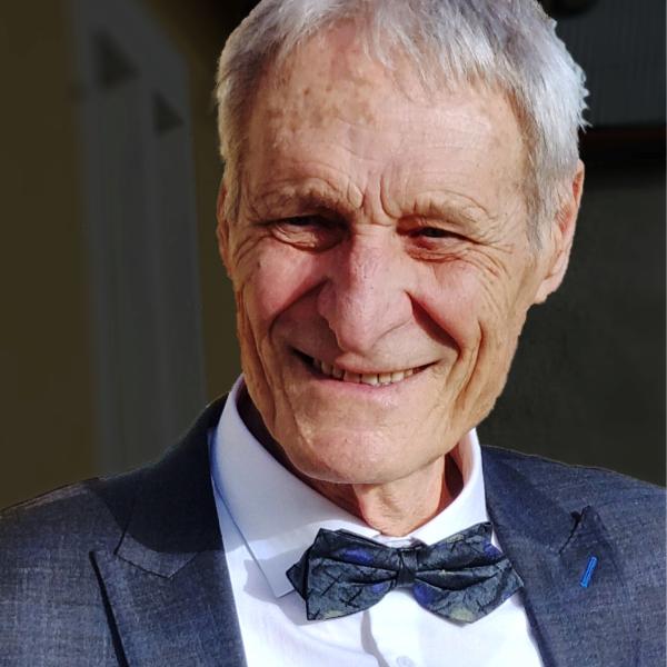 Jozef Uhrík